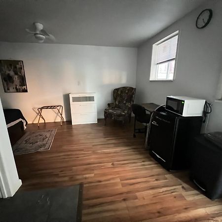 Отель Littlebetty'S Landingpad Торранс Экстерьер фото